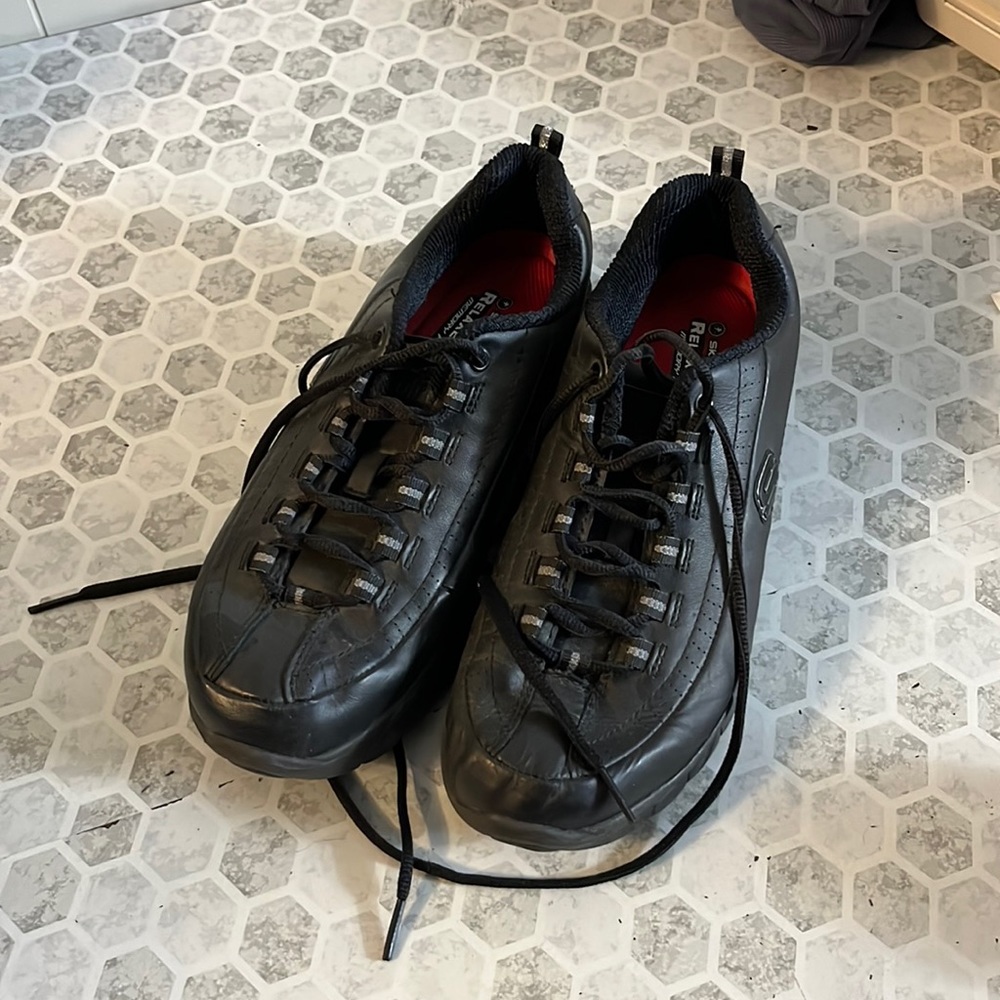 Sketchers Work Wear Sz 8.5 Black Memory Foam Slip Resistant Tie Up Shoes